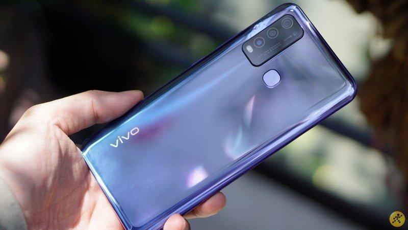 VIVO Y50'nin fiyatı belli oldu özellikleri neler ?