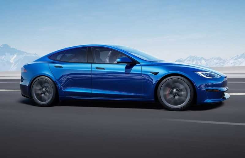 Tesla’dan Model S Plaid İçin Göz Kamaştırıcı Koltuk Yeniliği!