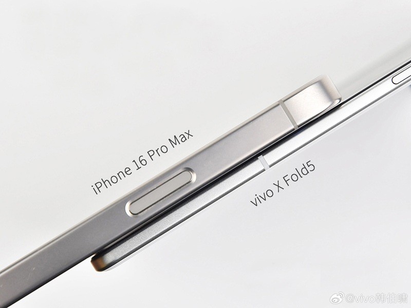 Vivo X Fold 5 Görselleri Ortaya Çıktı: iPhone 16 Pro İle Kalınlığı Karşılaştırıldı!