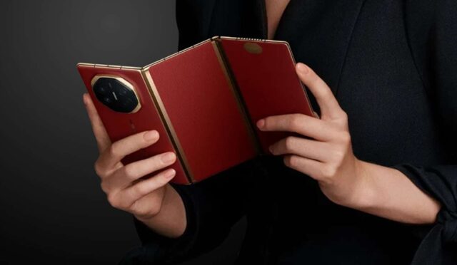Huawei’nin Yeni Üç Katlanır Telefonu Geliyor